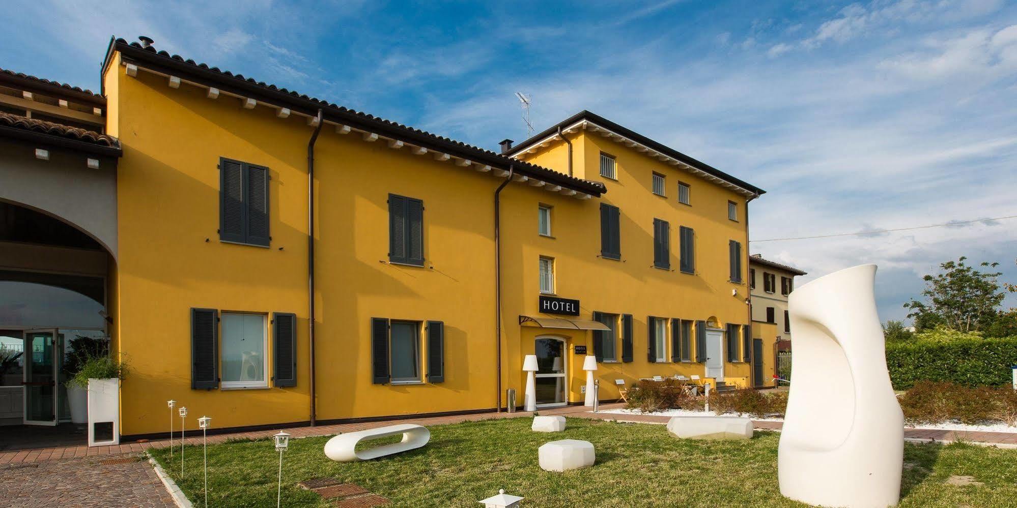 Hotel Forlanini 52 Parma Ngoại thất bức ảnh
