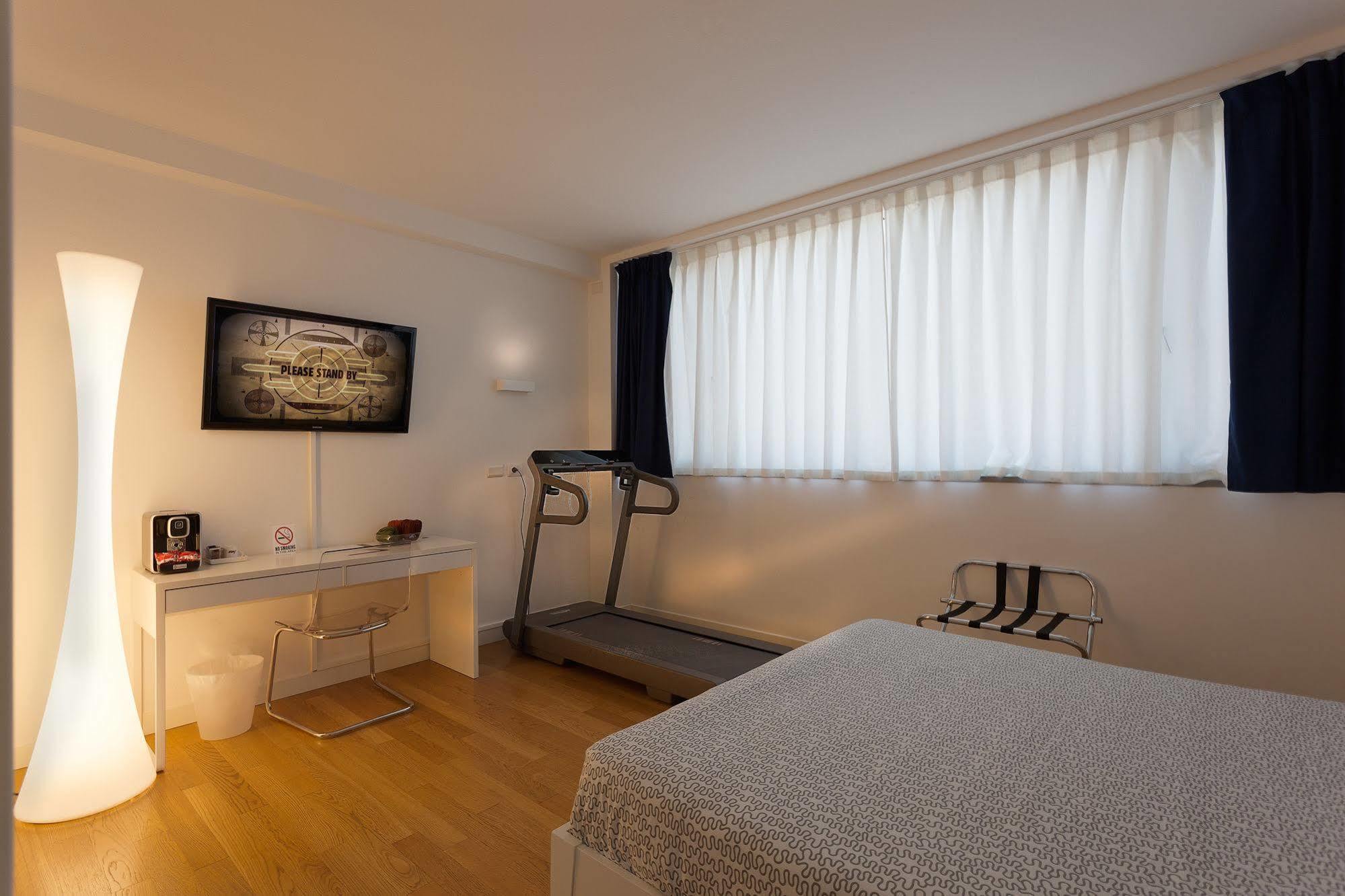 Hotel Forlanini 52 Parma Ngoại thất bức ảnh