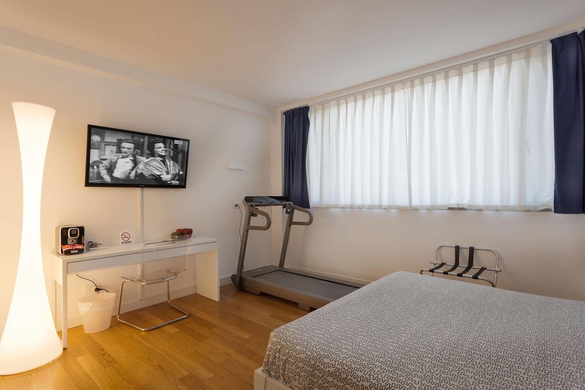 Hotel Forlanini 52 Parma Ngoại thất bức ảnh